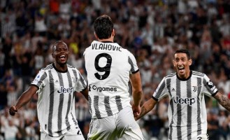 麦肯尼与尤文图斯续约四年合同，年薪420万欧元加奖金，最高可达500万欧元，预计近期官宣