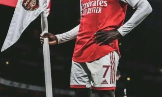 一周30万英镑，萨卡凭什么拿顶薪？曝阿森纳中场核心很不满