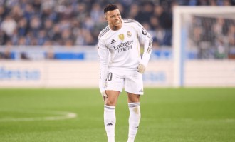 姆巴佩膝伤加剧！皇马高层担忧，过度使用埋下隐患，球迷怀念C罗