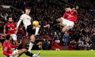 曼联中场大换血：四大中场球员面临离队，六人候选名单曝光